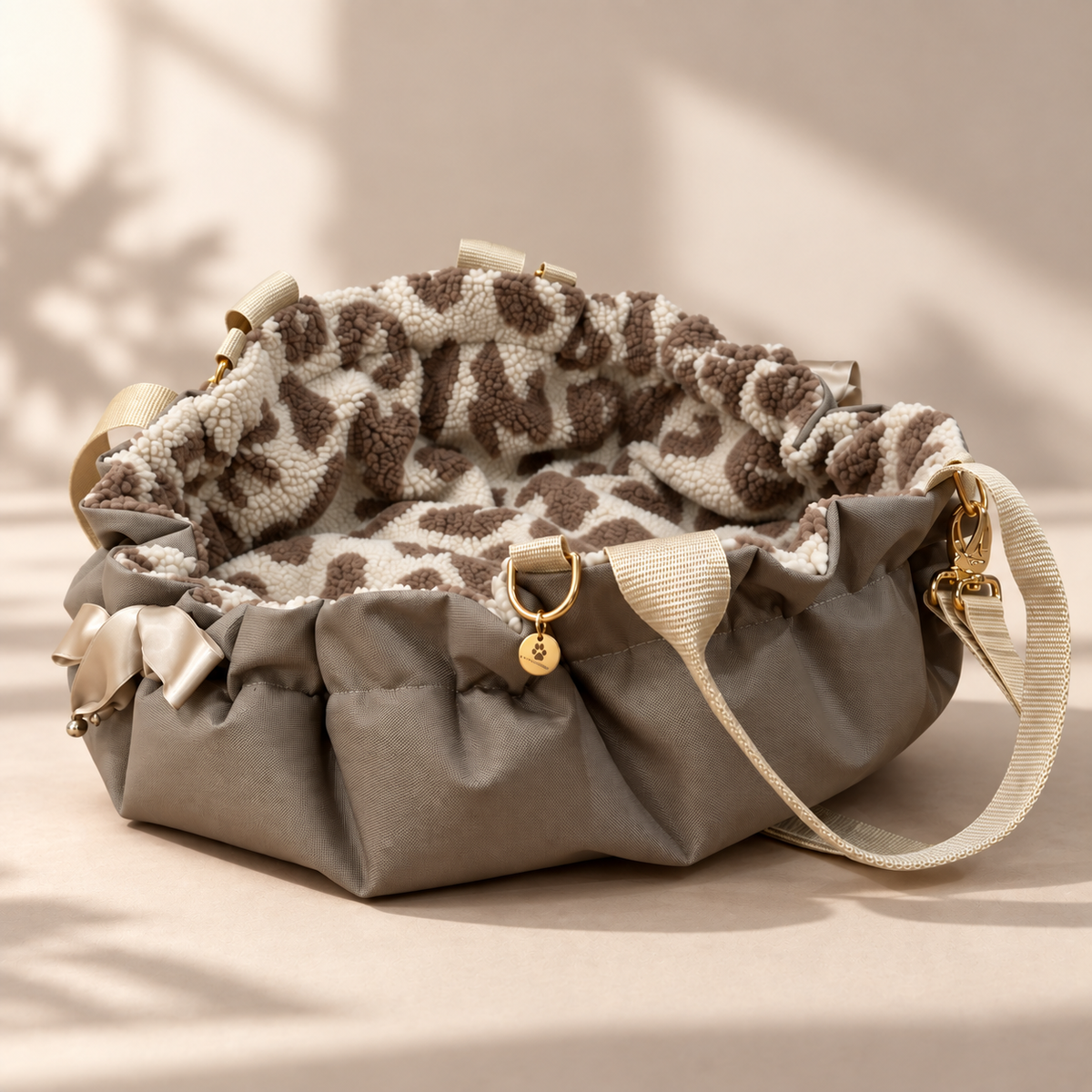 Deckentasche „Leo Elegance“ – Limited Edition – M, ca. 75cm Liegefläche, Gold